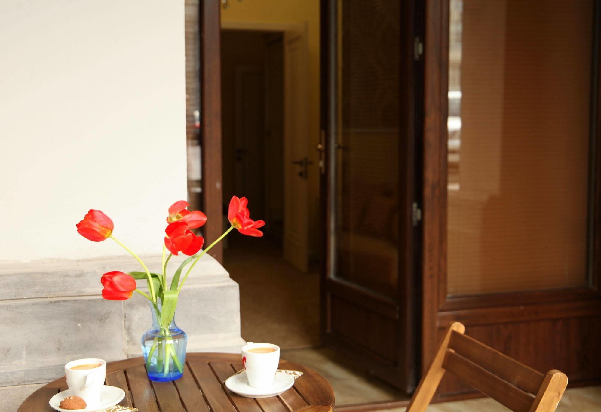 Onegin Rooms Tbilisi Exterior photo